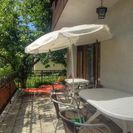 בית נופש Detached Holiday In West Of Slovenia Near Lake *